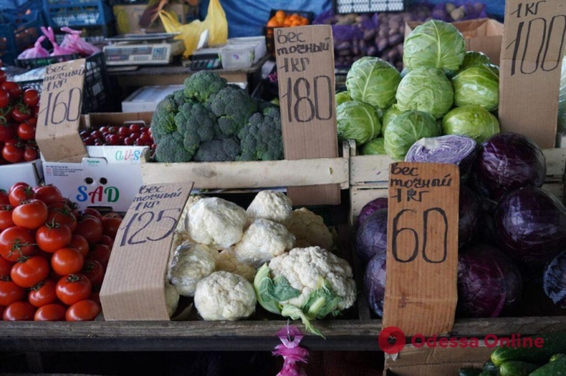 Капуста, яйца и брокколи: субботние цены на одесском «Привозе»