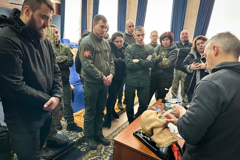 Нацвардейцы, спасатели и правоохранители Одесчины приняли участие в тренинге британских парамедиков (фото)