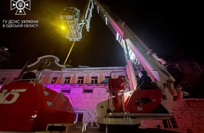 Российская ракета попала в одесский монастырь: фото и видео последствий