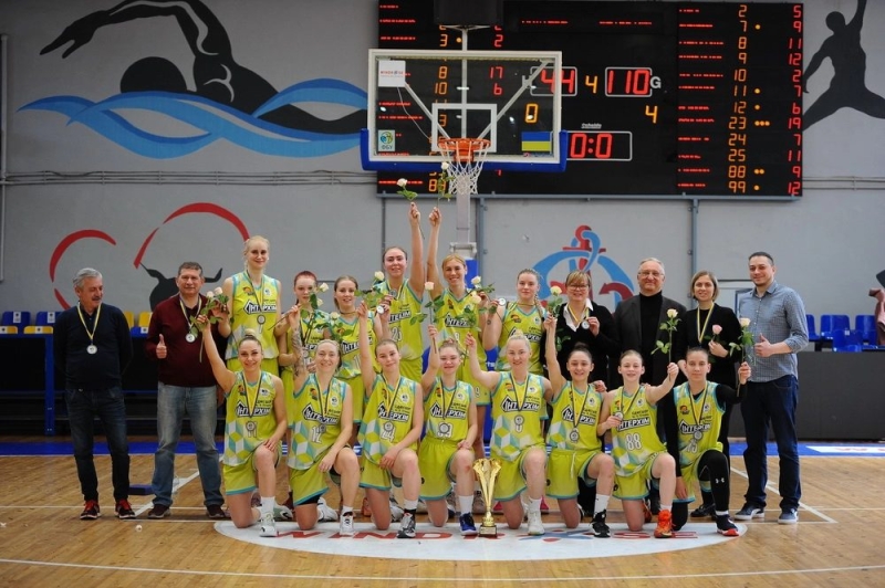 Жіноча та чоловіча баскетбольні команди Одещини завоювали медалі чемпіонату України (фото)