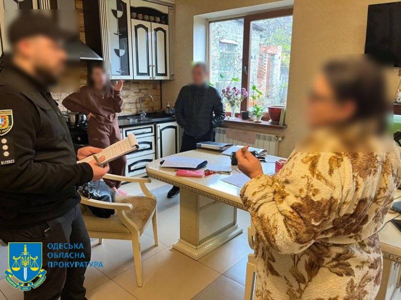 Допомагали ухилянтам: в Одесі затримали адвоката