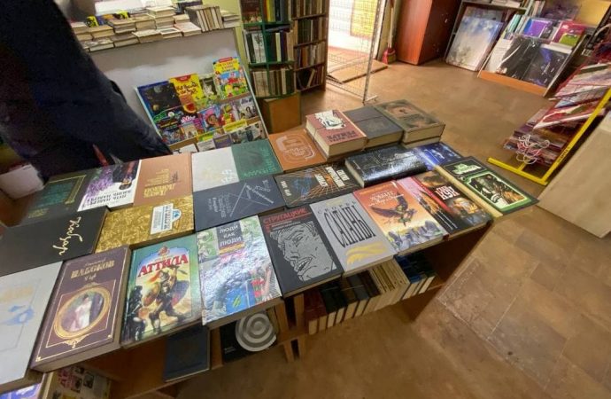 Русская литература и пустые полки: что сегодня продается в книжных магазинах Одессы