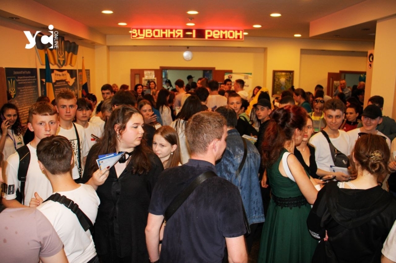 В Одесі провели великий ярмарок вакансій: кого шукають працедавці (фото)