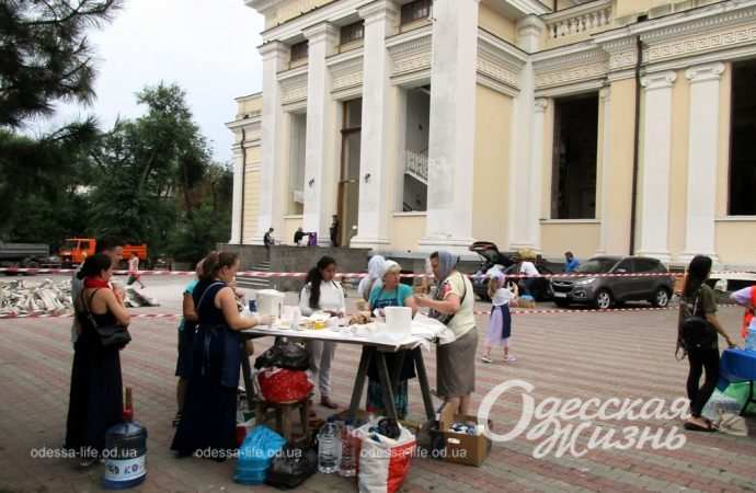 «Это какой-то сюр!»: Соборная площадь после «прилета» 23 июля (фоторепортаж)