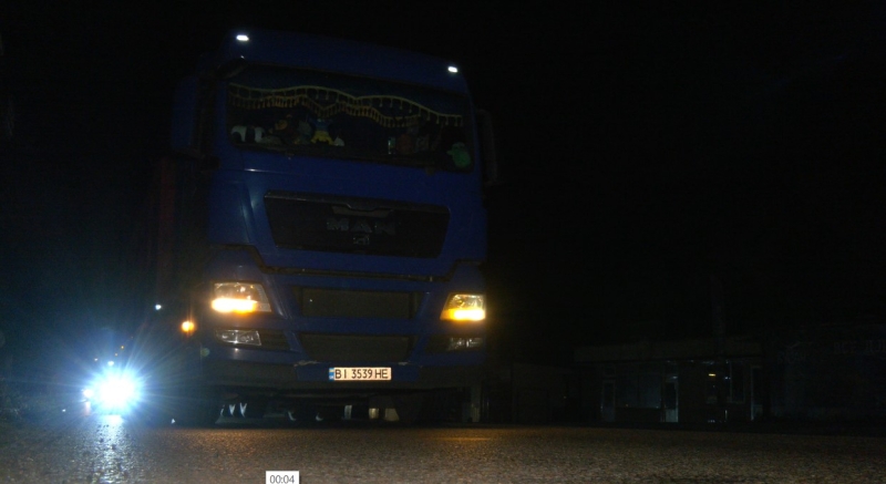 Нічні перепустки для вантажівок: як працює обмеження руху на трасах Одещини (фото)