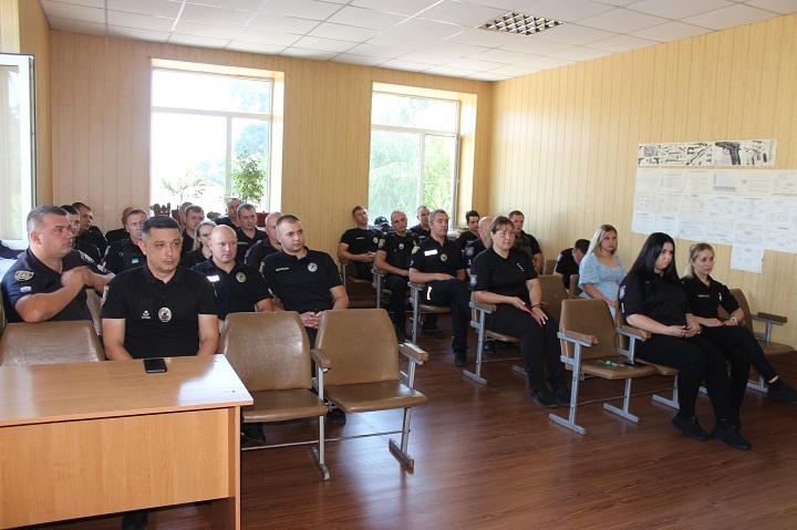 Півтонни пального і грамоти отримало відділення поліції від ОТГ Одещини