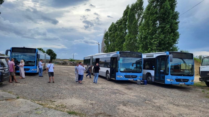 Місто в Одеській області отримало автобуси з Німеччини (фото)