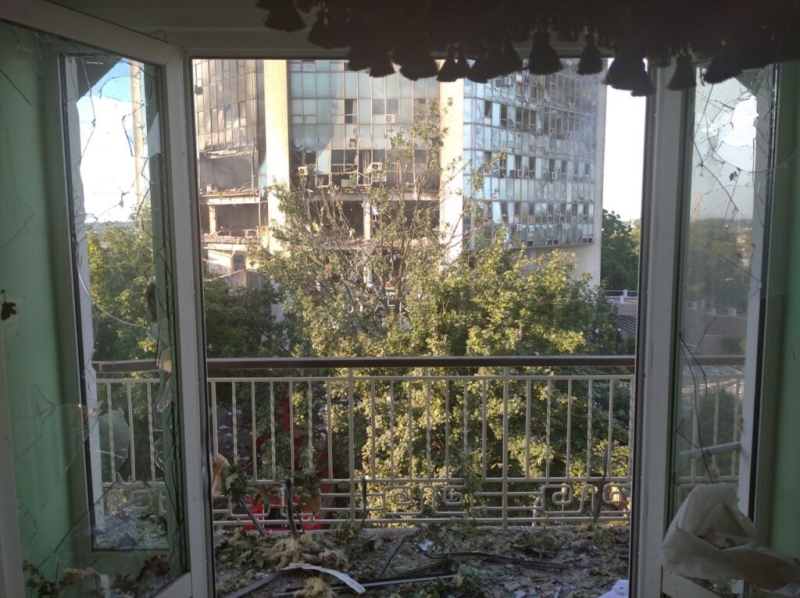 В результате атаки беспилотников пострадало здание Измаильского интернационального клуба моряков, где находились переселенцы