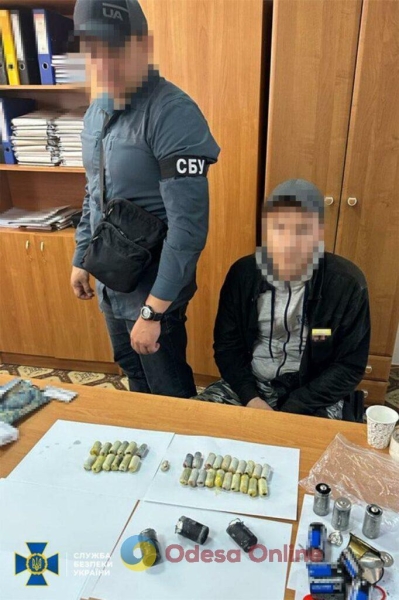 СБУ: наркокурьер вез через границу в желудке в Одессу кокаин на 3,5 млн гривен
