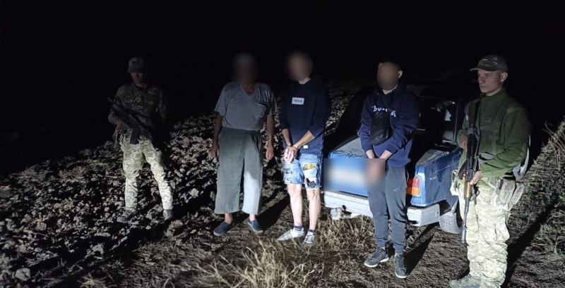 Цієї ночі на Одещині прикордонники затримали 10 втікачів (фото)