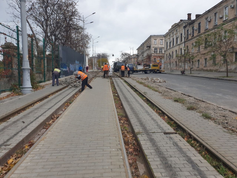 На узвозі Віталія Блажка розпочали підготовчі роботи для зняття колій (фото)