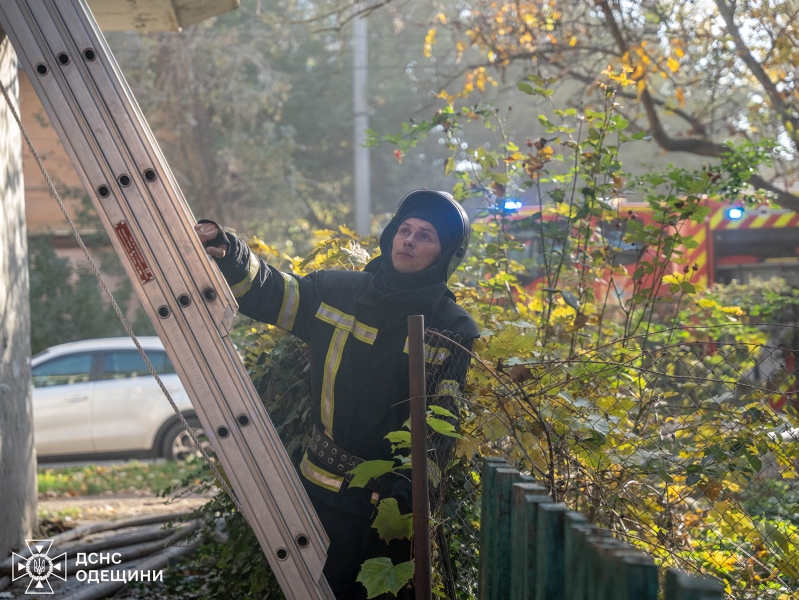 В Одесі в Хаджибейському районі згоріла квартира (фото)